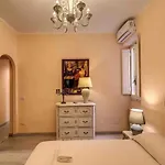Crispi Little 2 Apartment Rom