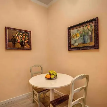 Apartment Crispi Little 2 Rom